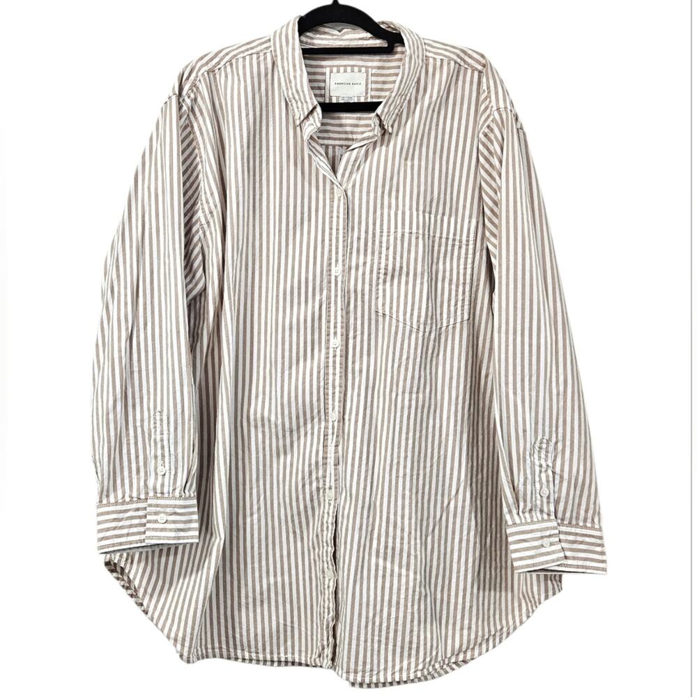 NWT American Eagle Outfitters Beige and White Striped Casual Button Down Shirt